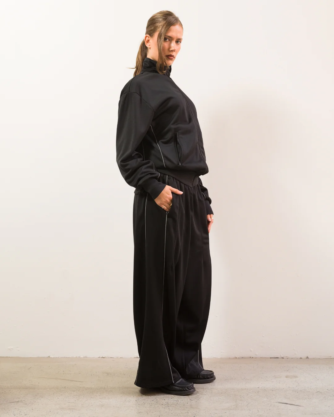 Wide Track Pants (Anthracite) - Image 9